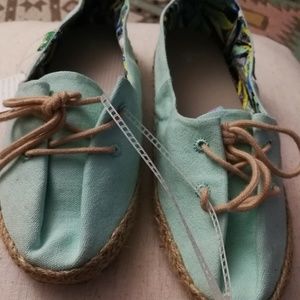 Sanuk Aqua Shoes- New